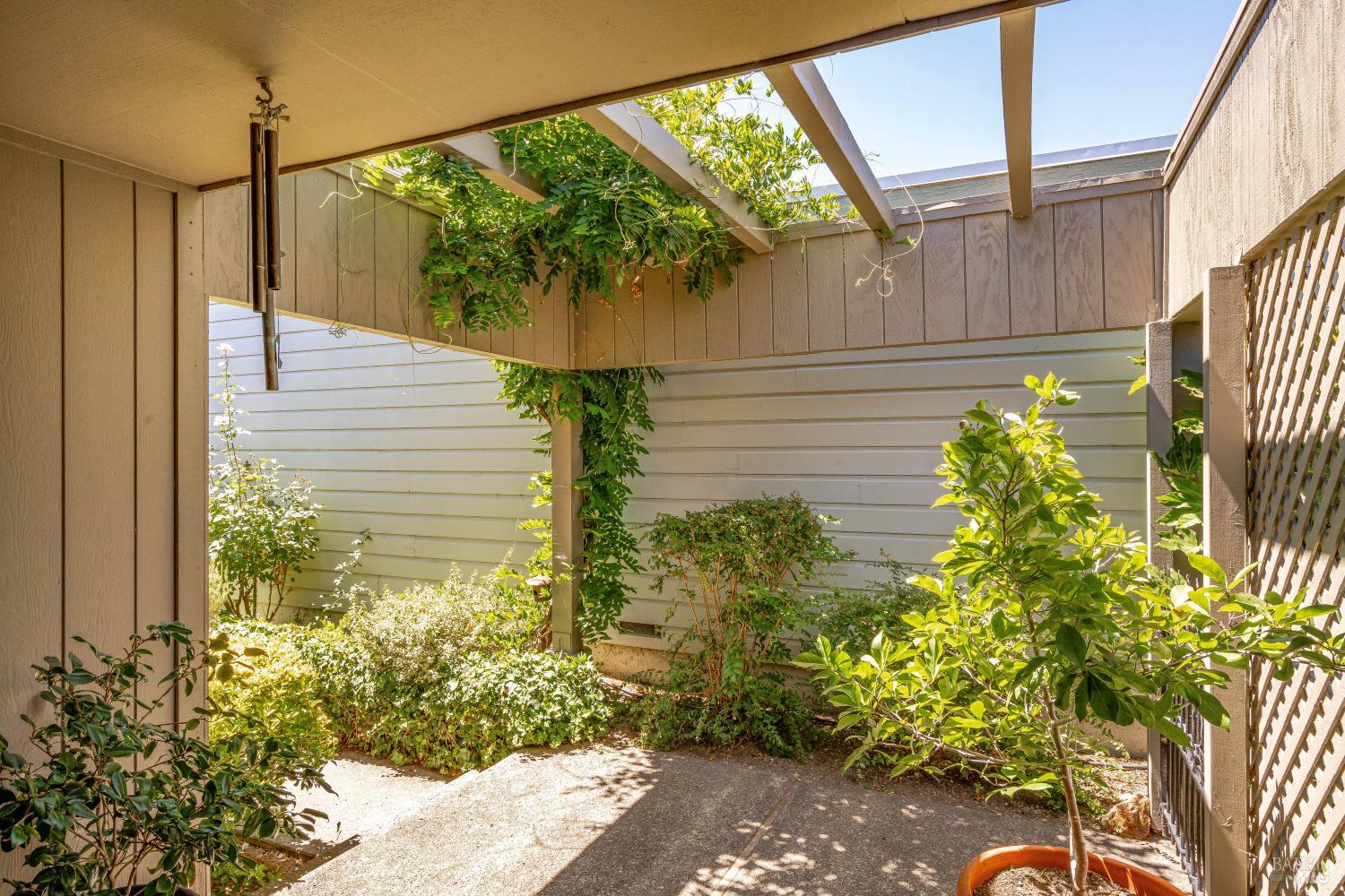 Detail Gallery Image 7 of 43 For 1329 Avenida Sebastiani Unkn, Sonoma,  CA 95476 - 2 Beds | 2 Baths