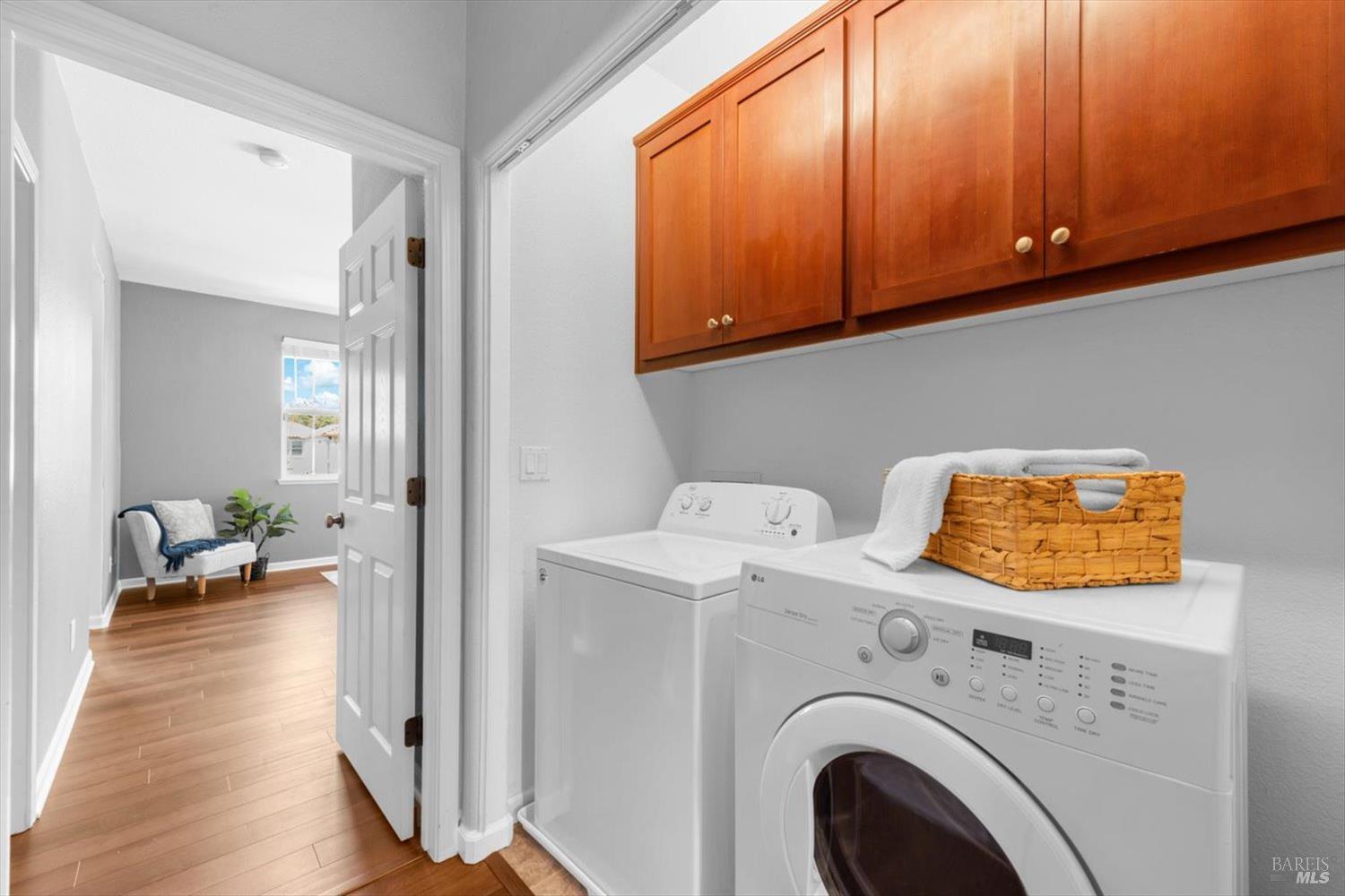 Detail Gallery Image 28 of 54 For 1013 Portofino Ave, Vacaville,  CA 95687 - 3 Beds | 2/1 Baths