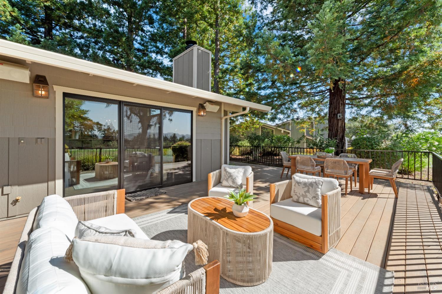 Detail Gallery Image 2 of 48 For 845 Acorn Way, Napa,  CA 94558 - 3 Beds | 2 Baths
