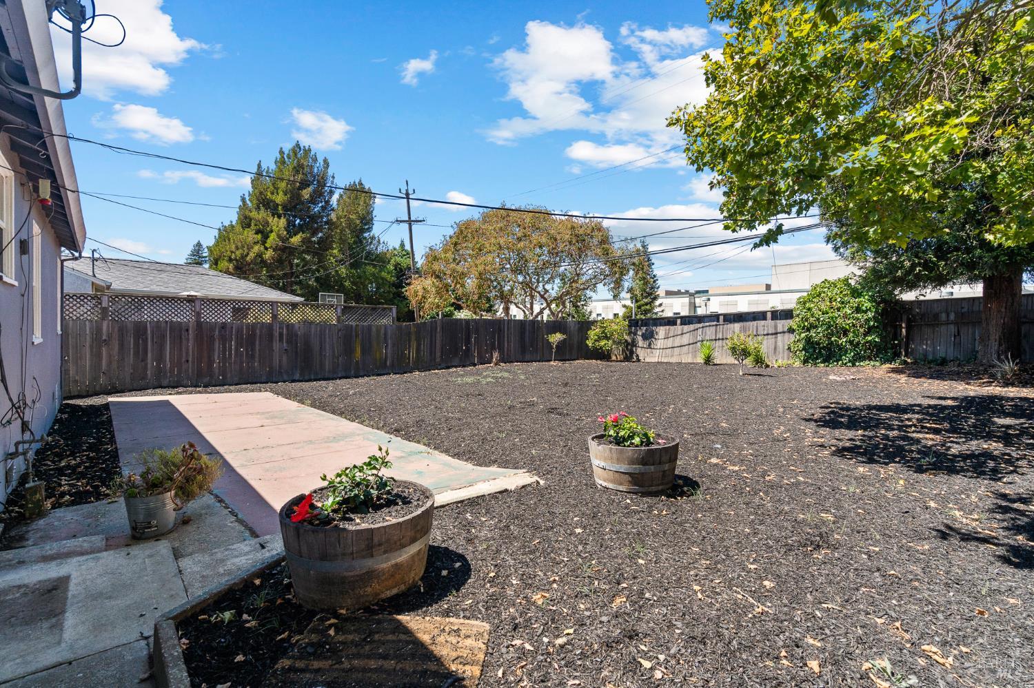 Detail Gallery Image 30 of 32 For 229 Hermosa Ave, Vallejo,  CA 94589 - 3 Beds | 1 Baths