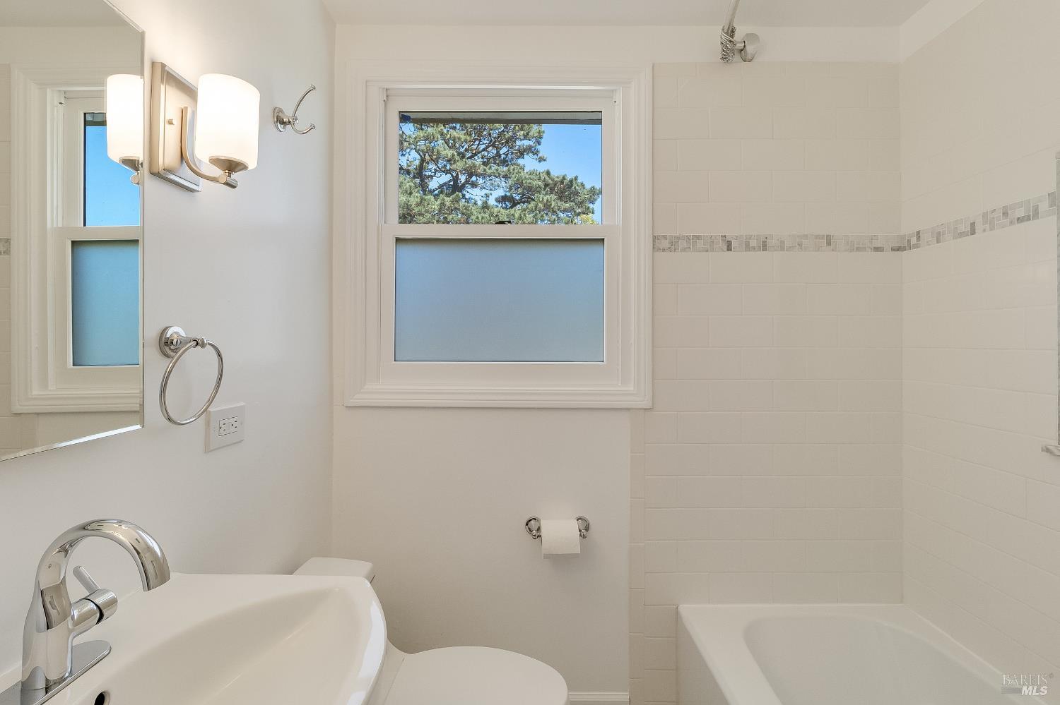 Detail Gallery Image 30 of 62 For 26 Corte Del Sol Unkn, Benicia,  CA 94510 - 3 Beds | 1 Baths