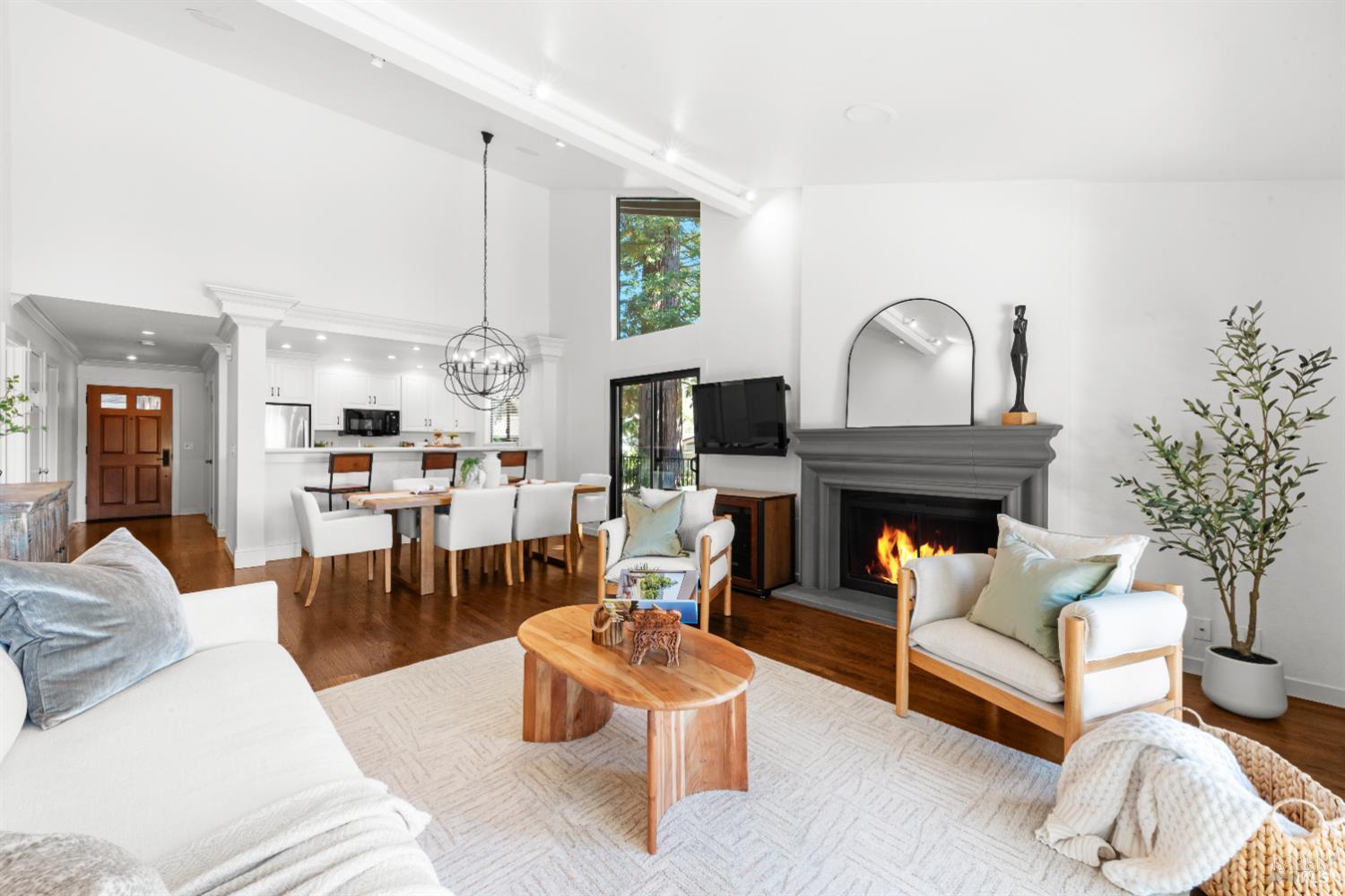 Detail Gallery Image 3 of 48 For 845 Acorn Way, Napa,  CA 94558 - 3 Beds | 2 Baths