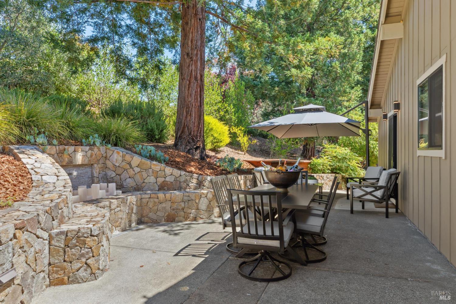 Detail Gallery Image 12 of 69 For 836 Acorn Way, Napa,  CA 94558 - 3 Beds | 2 Baths