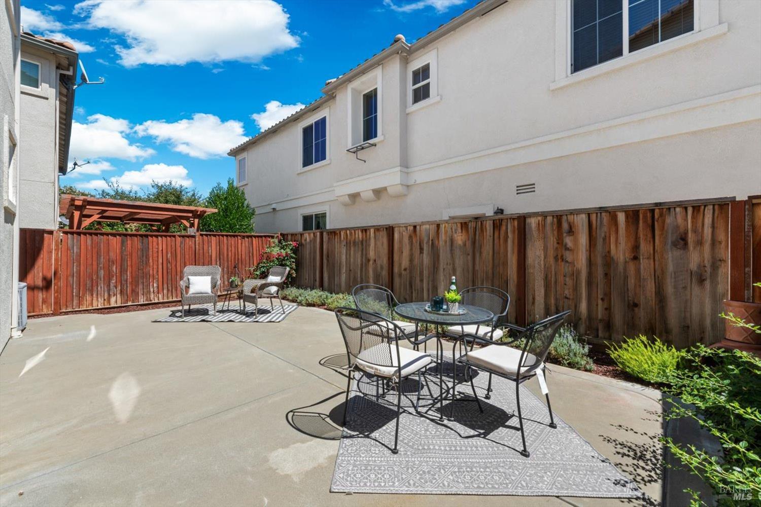 Detail Gallery Image 36 of 54 For 1013 Portofino Ave, Vacaville,  CA 95687 - 3 Beds | 2/1 Baths