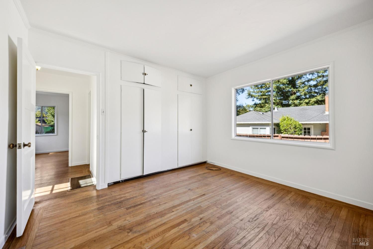 Detail Gallery Image 23 of 40 For 95 the Alameda Unkn, San Anselmo,  CA 94960 - 3 Beds | 2 Baths