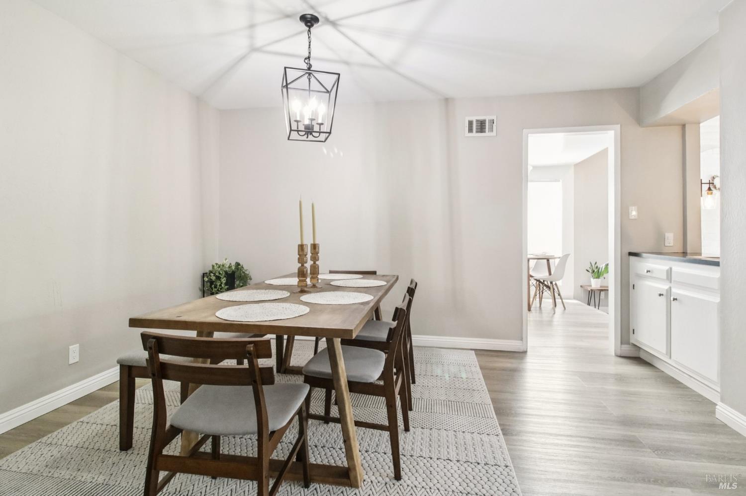 Detail Gallery Image 20 of 47 For 2246 Minaret Dr, Martinez,  CA 94553 - 3 Beds | 2 Baths