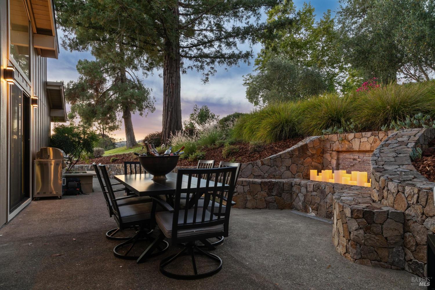 Detail Gallery Image 16 of 69 For 836 Acorn Way, Napa,  CA 94558 - 3 Beds | 2 Baths