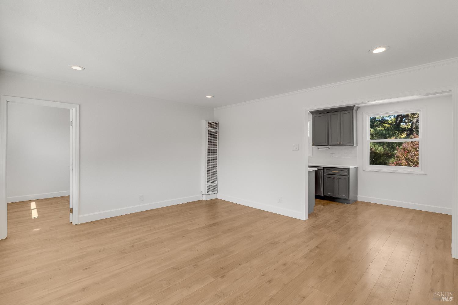Detail Gallery Image 14 of 62 For 26 Corte Del Sol Unkn, Benicia,  CA 94510 - 3 Beds | 1 Baths