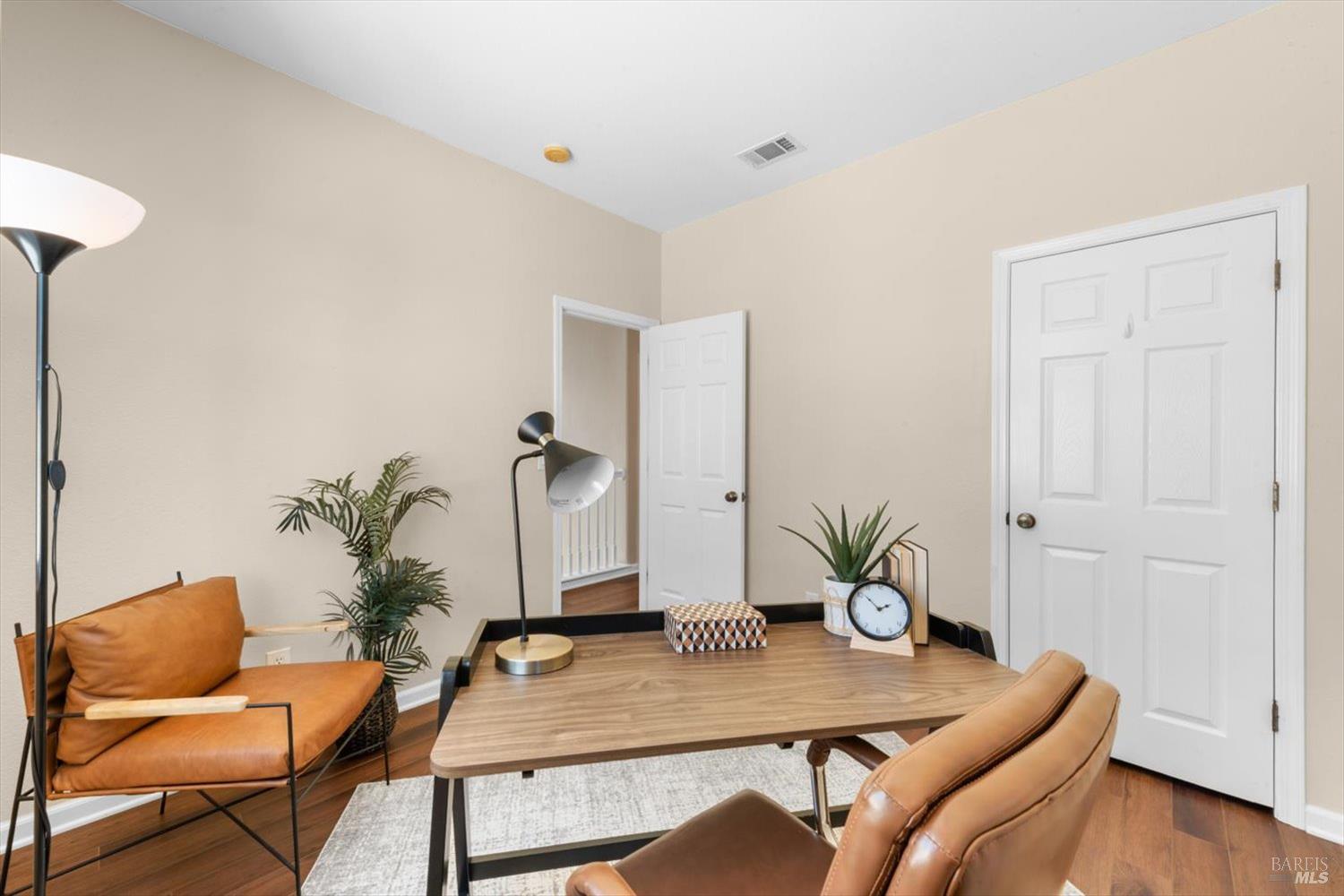 Detail Gallery Image 23 of 54 For 1013 Portofino Ave, Vacaville,  CA 95687 - 3 Beds | 2/1 Baths
