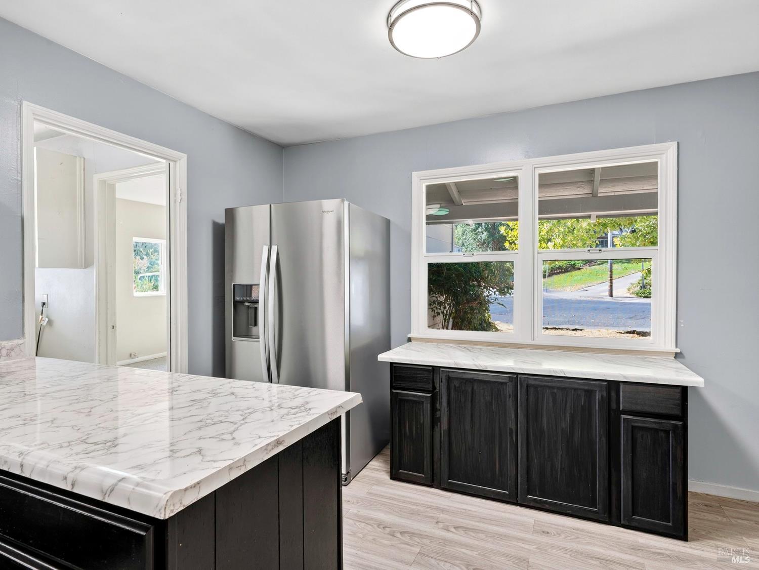 Detail Gallery Image 10 of 28 For 693 Mendocino Dr, Ukiah,  CA 95482 - 3 Beds | 1 Baths