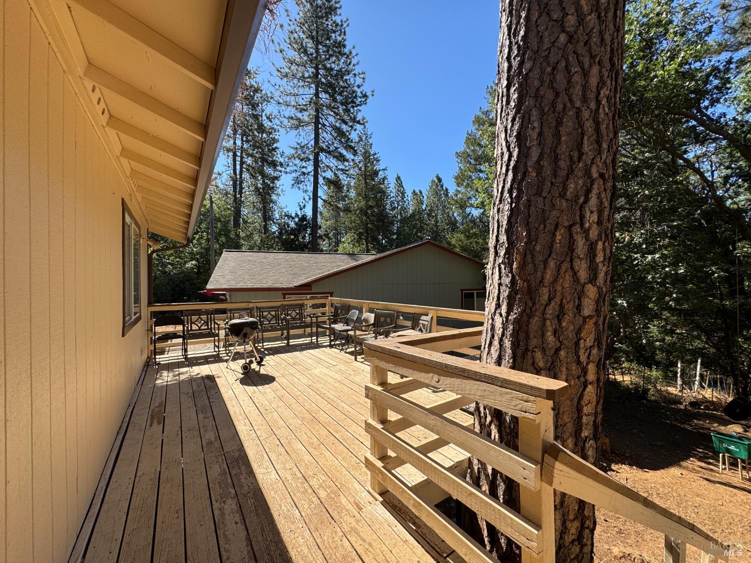 Detail Gallery Image 11 of 13 For 16681 Cobb Blvd, Cobb,  CA 95426 - 3 Beds | 2 Baths