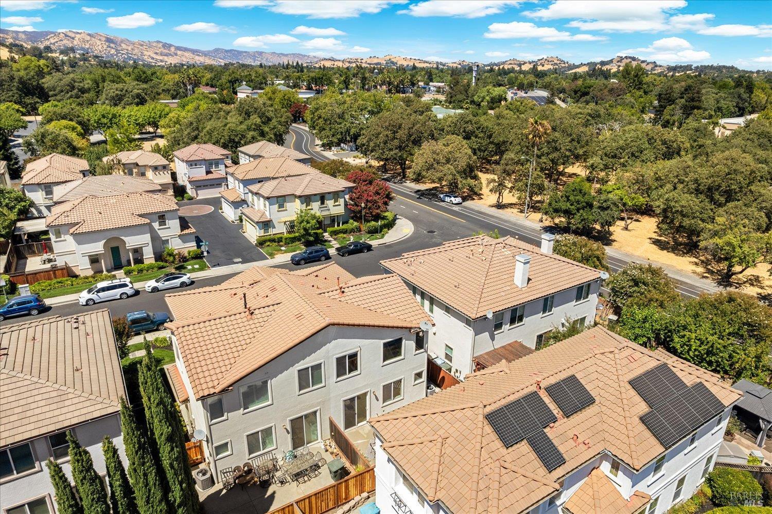 Detail Gallery Image 48 of 54 For 1013 Portofino Ave, Vacaville,  CA 95687 - 3 Beds | 2/1 Baths