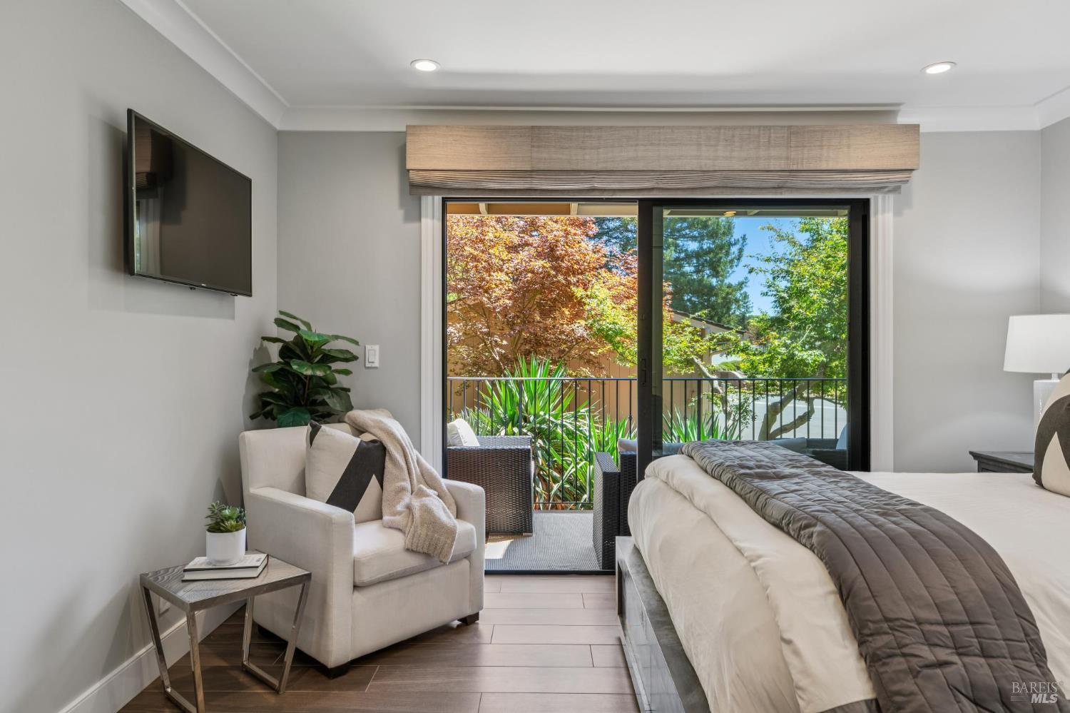 Detail Gallery Image 38 of 69 For 836 Acorn Way, Napa,  CA 94558 - 3 Beds | 2 Baths