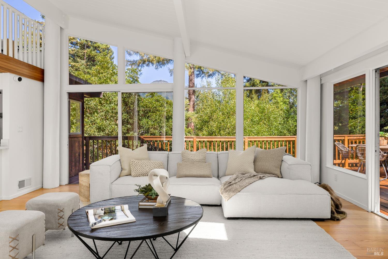 Detail Gallery Image 6 of 56 For 306 Edgewood Ave, Mill Valley,  CA 94941 - 4 Beds | 3 Baths