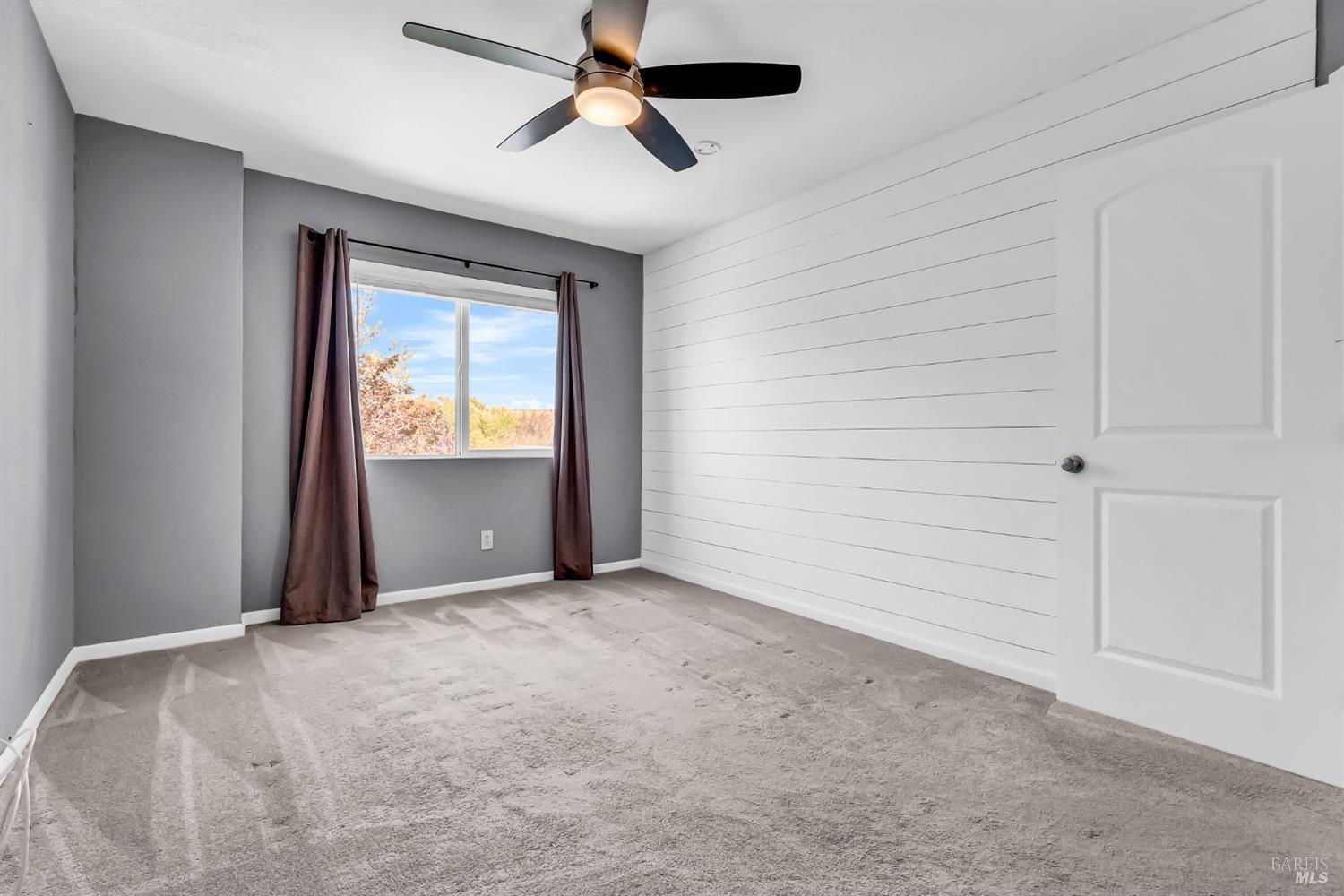 Detail Gallery Image 31 of 43 For 1946 Leaning Oak Ct, Fairfield,  CA 94534 - 5 Beds | 3 Baths