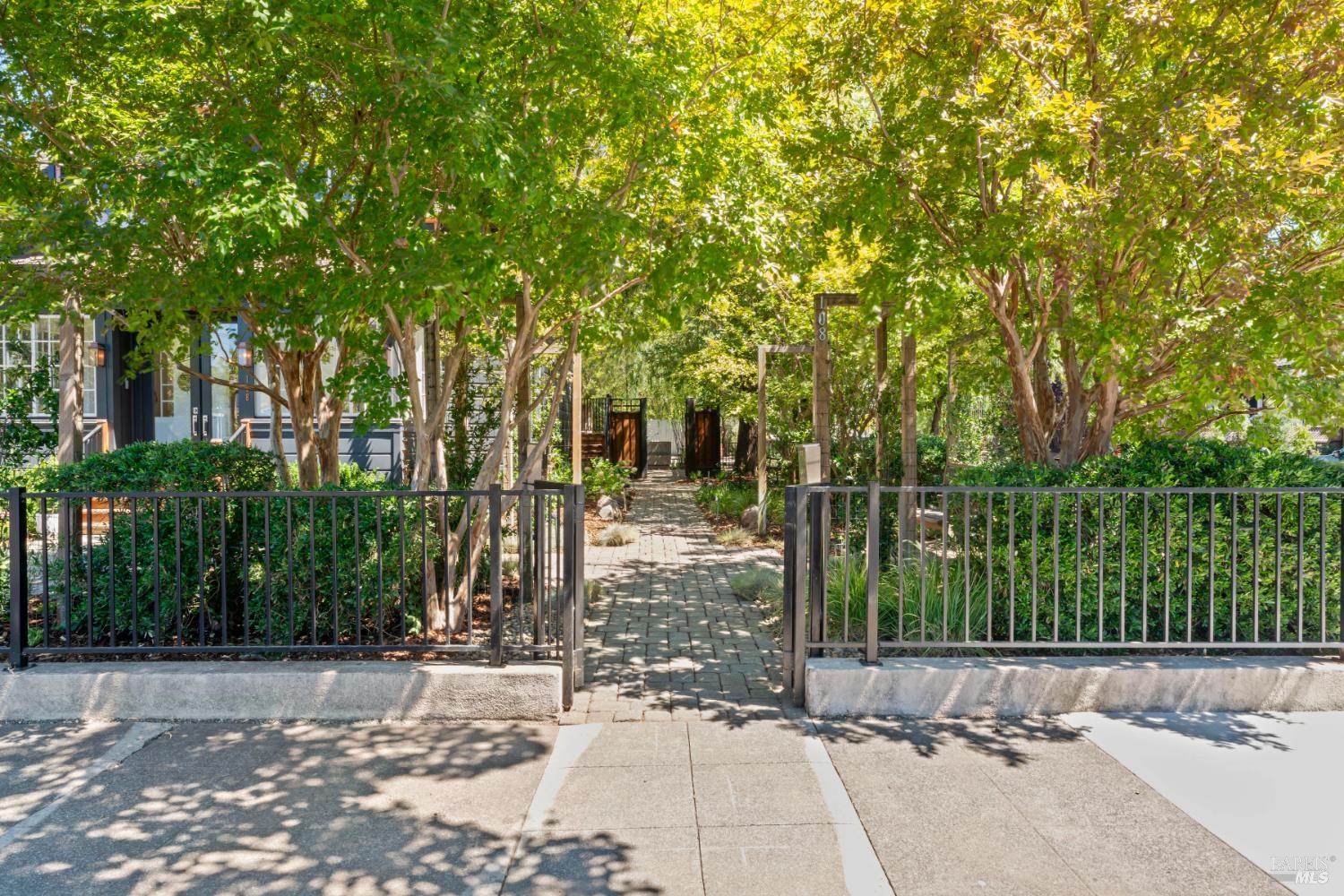 Detail Gallery Image 45 of 77 For 108 Randolph St, Napa,  CA 94559 - 3 Beds | 3 Baths