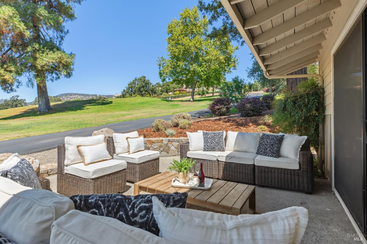 Detail Gallery Image 52 of 69 For 836 Acorn Way, Napa,  CA 94558 - 3 Beds | 2 Baths