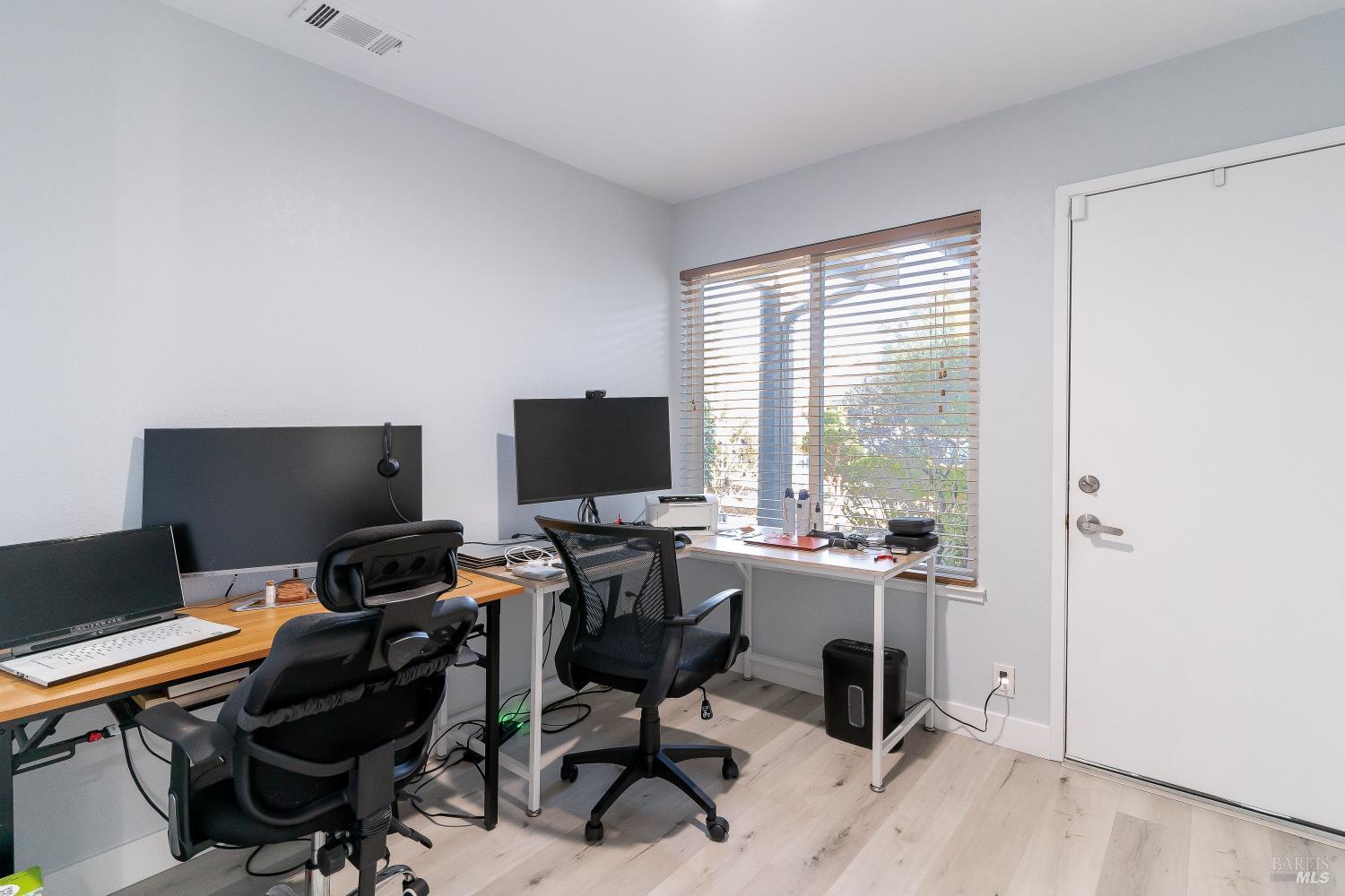 Detail Gallery Image 34 of 41 For 220 Bluebell Pl, Vallejo,  CA 94591 - 4 Beds | 2 Baths