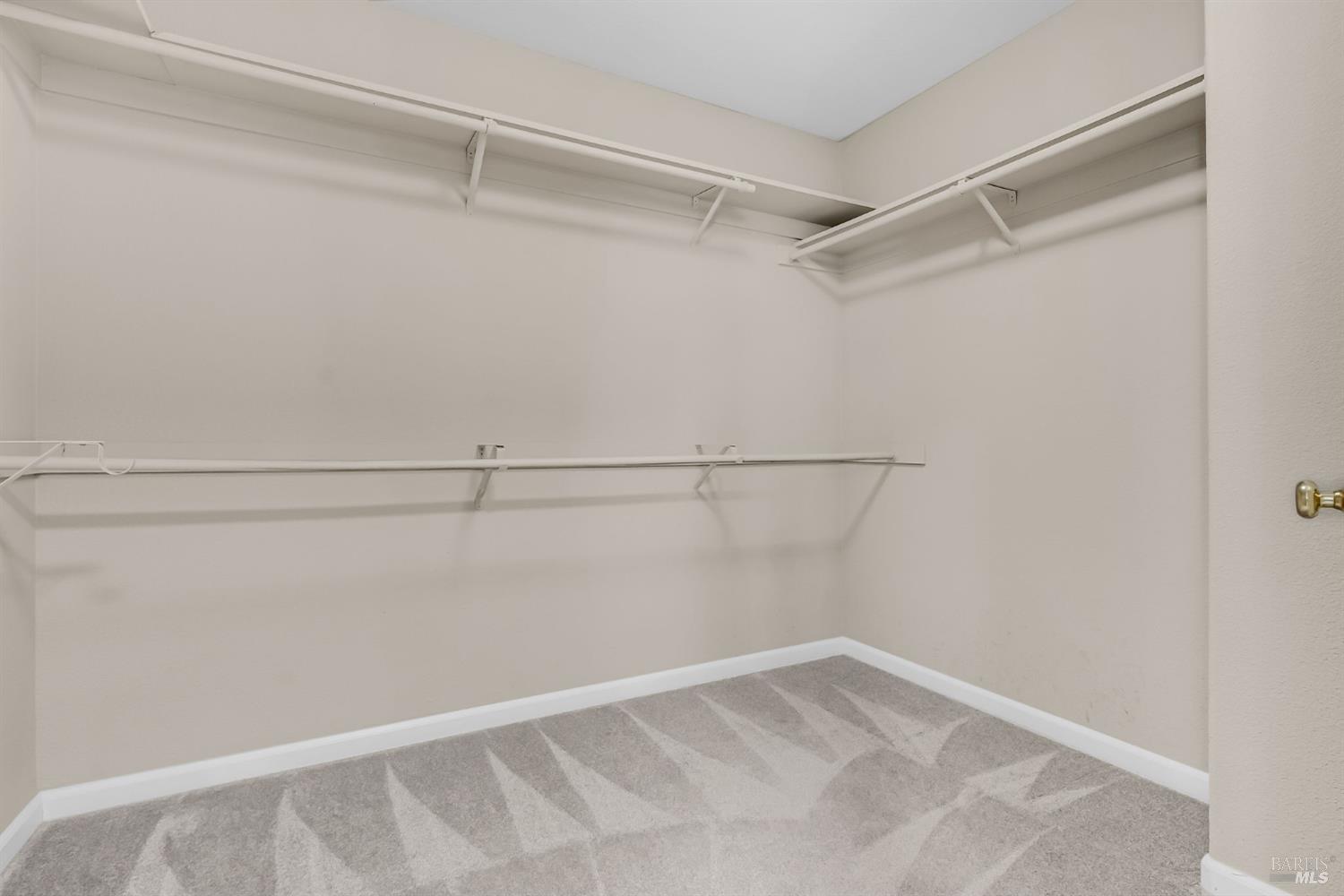 Detail Gallery Image 26 of 43 For 1946 Leaning Oak Ct, Fairfield,  CA 94534 - 5 Beds | 3 Baths