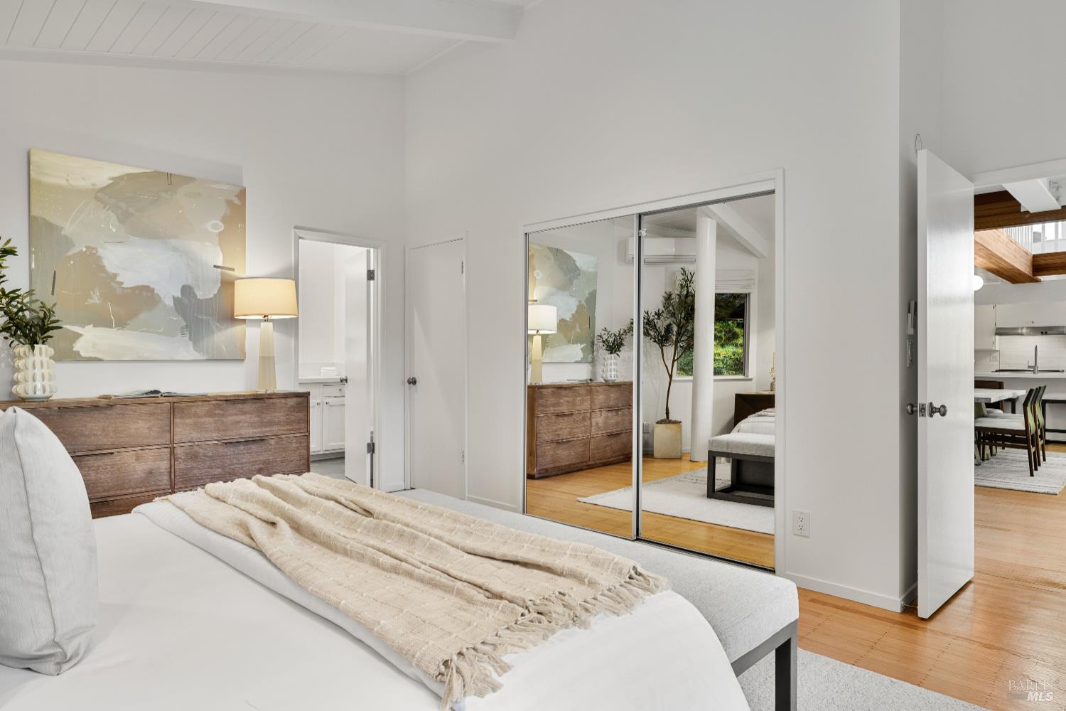 Detail Gallery Image 25 of 56 For 306 Edgewood Ave, Mill Valley,  CA 94941 - 4 Beds | 3 Baths