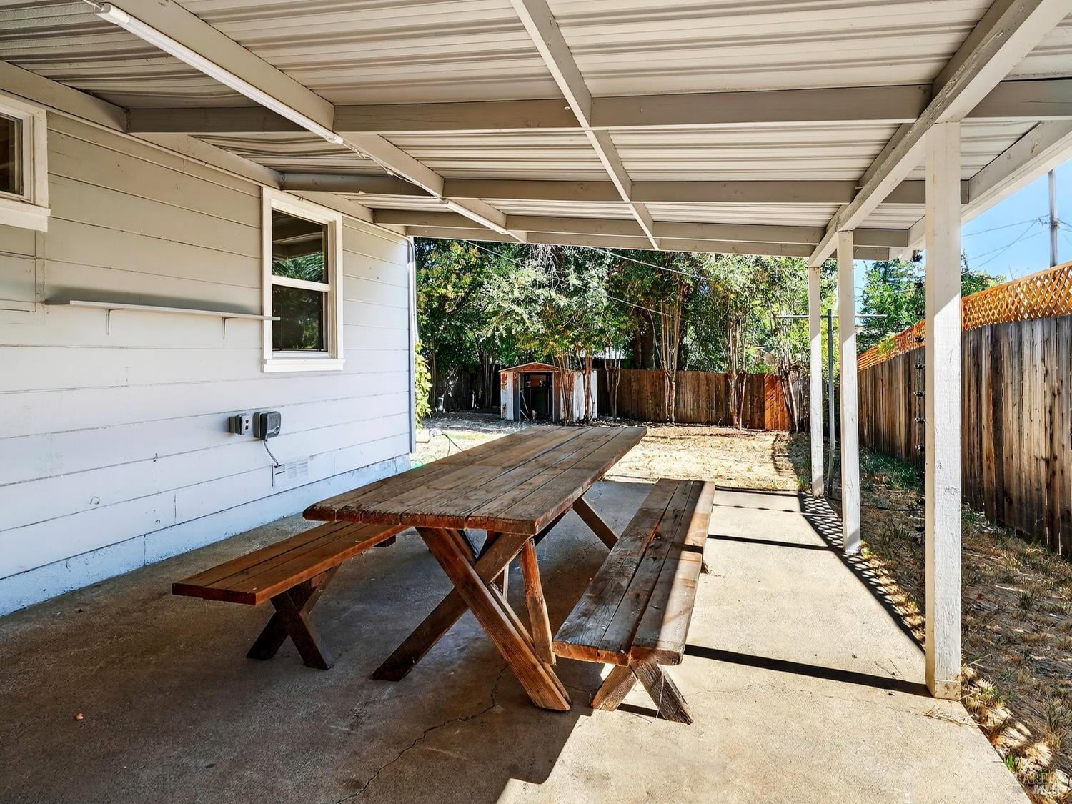 Detail Gallery Image 21 of 28 For 693 Mendocino Dr, Ukiah,  CA 95482 - 3 Beds | 1 Baths