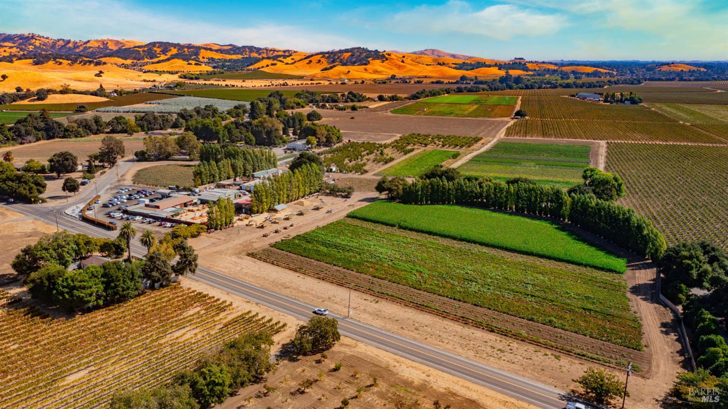 Detail Gallery Image 15 of 22 For 2626 Rockville Rd, Fairfield,  CA 94534 - 6 Beds | 1/1 Baths