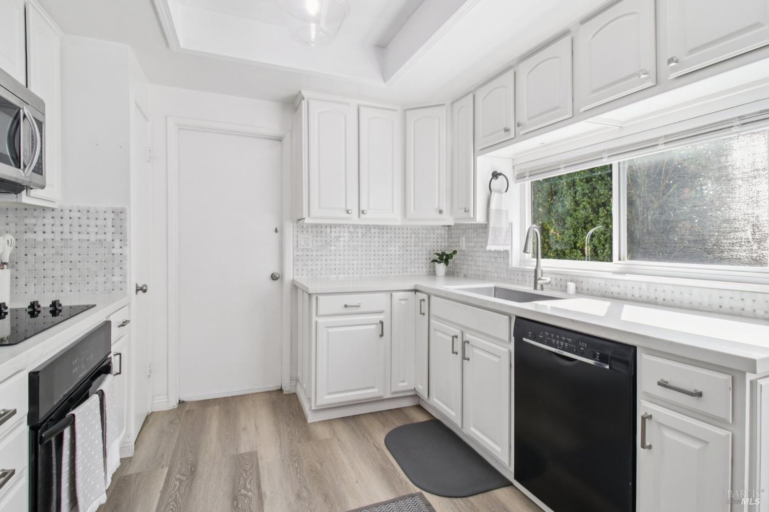 Detail Gallery Image 25 of 47 For 2246 Minaret Dr, Martinez,  CA 94553 - 3 Beds | 2 Baths