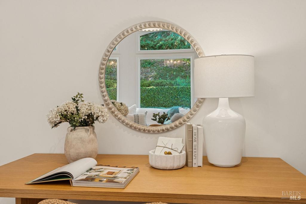 Detail Gallery Image 32 of 48 For 90 Taylor Rd, Tiburon,  CA 94920 - 5 Beds | 5/1 Baths