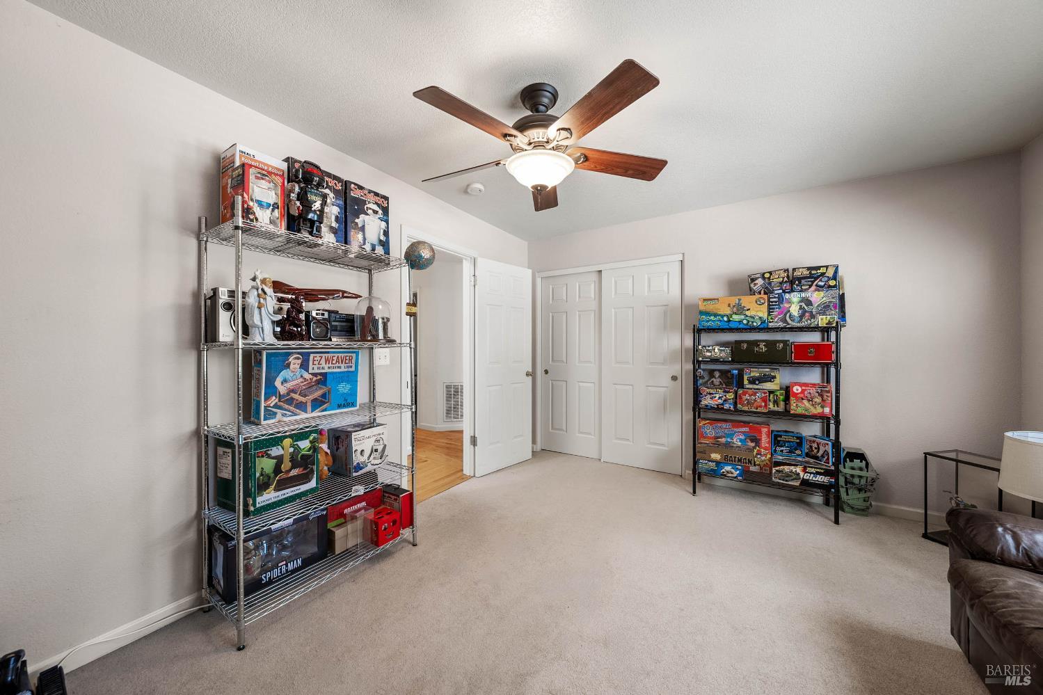 Detail Gallery Image 28 of 63 For 18164 Fishhook Ct, Hidden Valley Lake,  CA 95467 - 5 Beds | 3 Baths