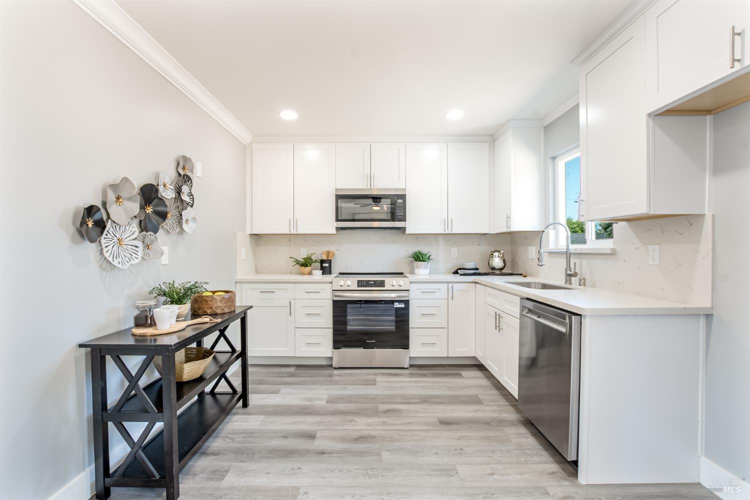 Detail Gallery Image 11 of 21 For 5503 Pennsylvania Blvd, Concord,  CA 94521 - 3 Beds | 1 Baths