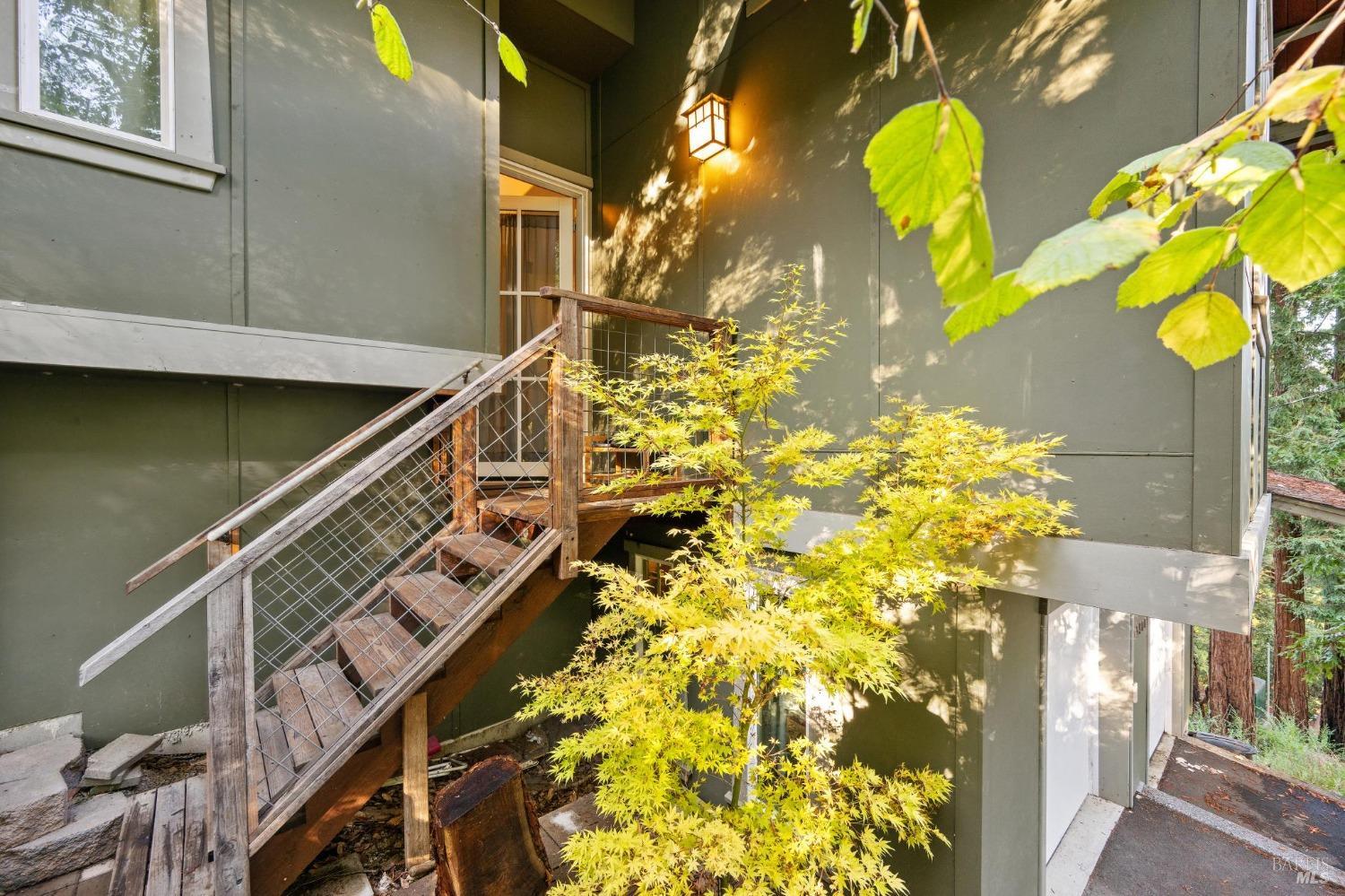 Detail Gallery Image 2 of 36 For 17506 Summit Ave, Guerneville,  CA 95446 - 6 Beds | 4 Baths