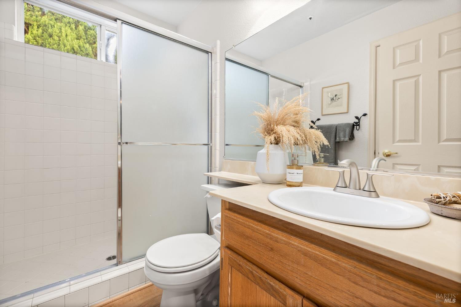 Detail Gallery Image 24 of 33 For 2579 Harvest Ln, Napa,  CA 94558 - 4 Beds | 3 Baths