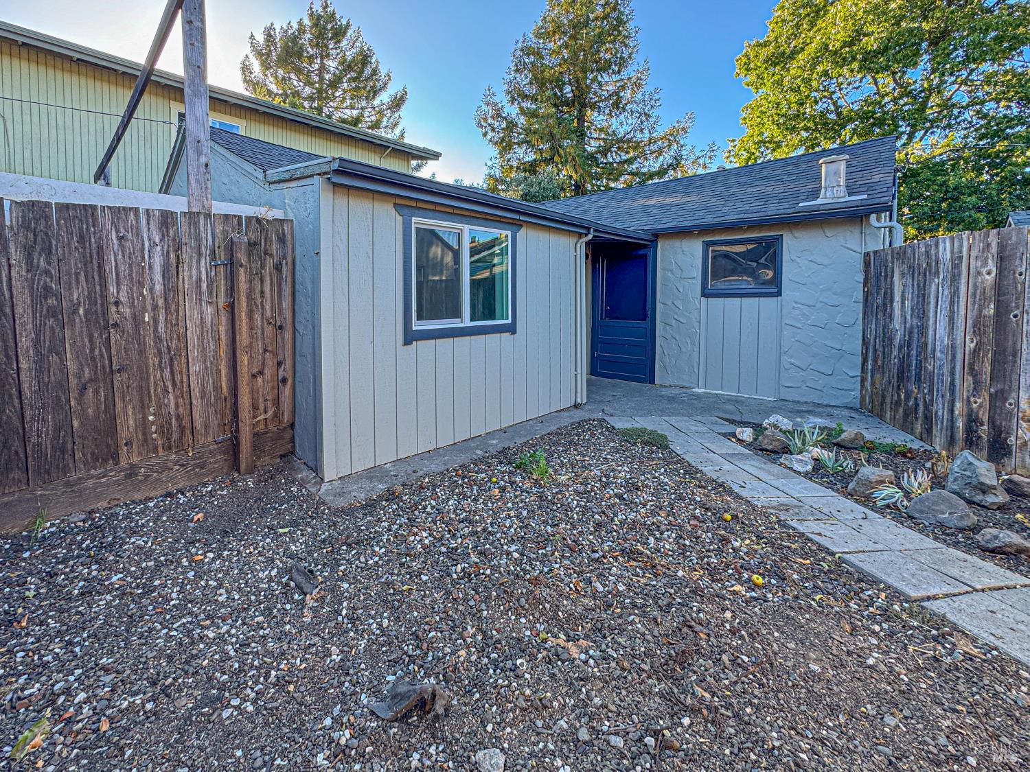 Detail Gallery Image 37 of 54 For 717 Brown St, Santa Rosa,  CA 95404 - 3 Beds | 2 Baths