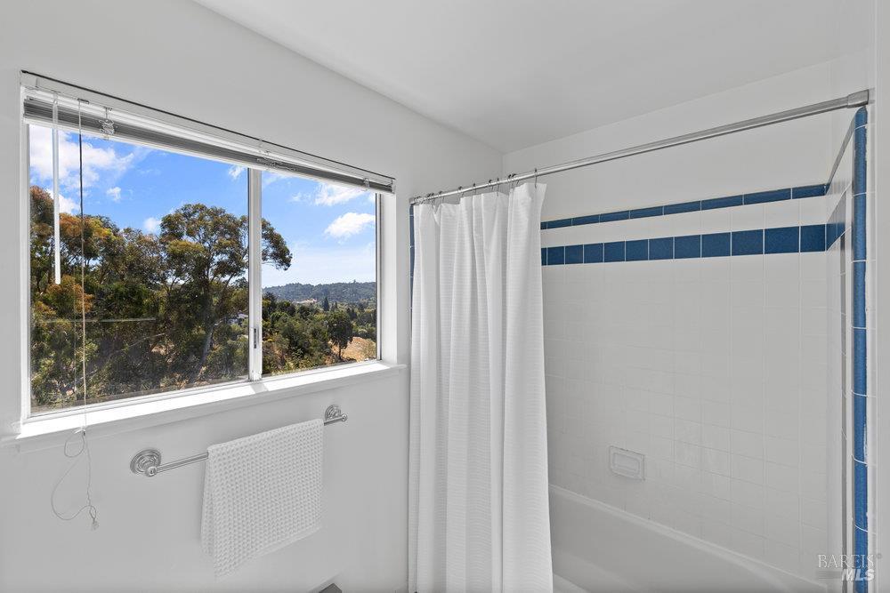 Detail Gallery Image 37 of 56 For 78 Windsor Ave, San Rafael,  CA 94901 - 4 Beds | 3 Baths