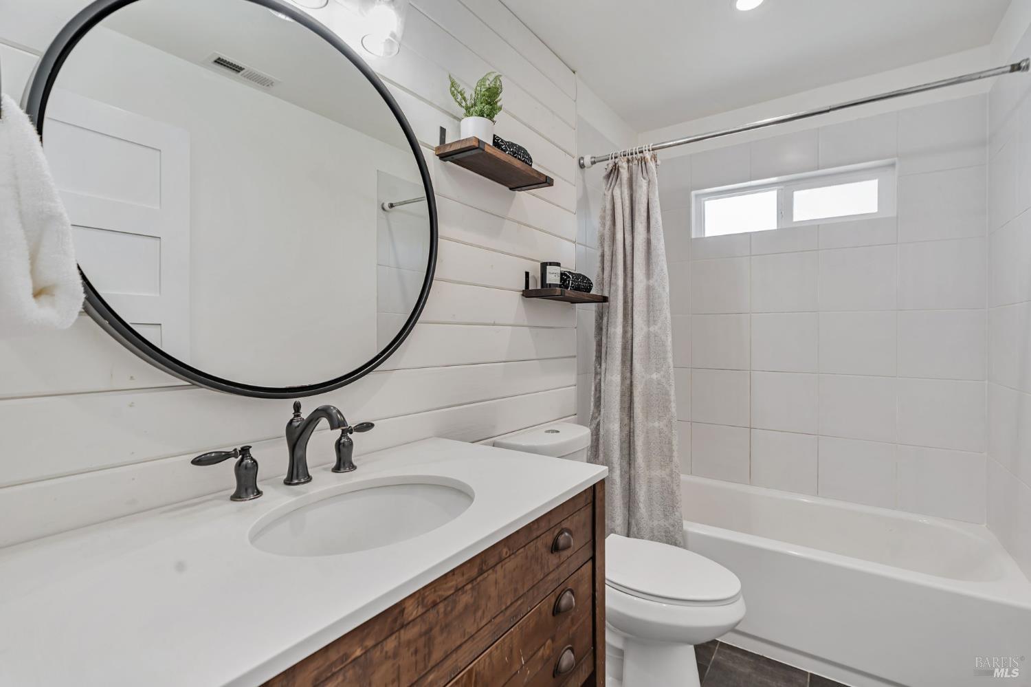 Detail Gallery Image 16 of 35 For 9603 Graton Rd, Graton,  CA 95444 - 2 Beds | 2 Baths
