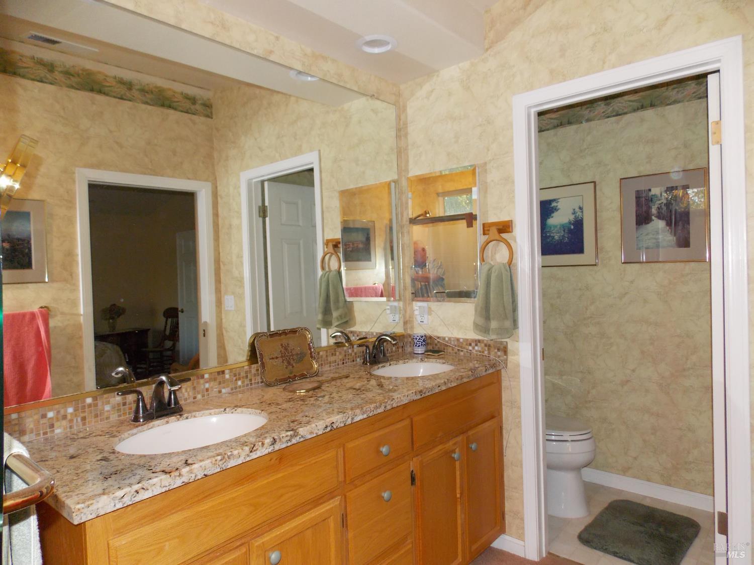 Detail Gallery Image 29 of 44 For 1349 Golf Course Dr, Windsor,  CA 95492 - 3 Beds | 2/1 Baths