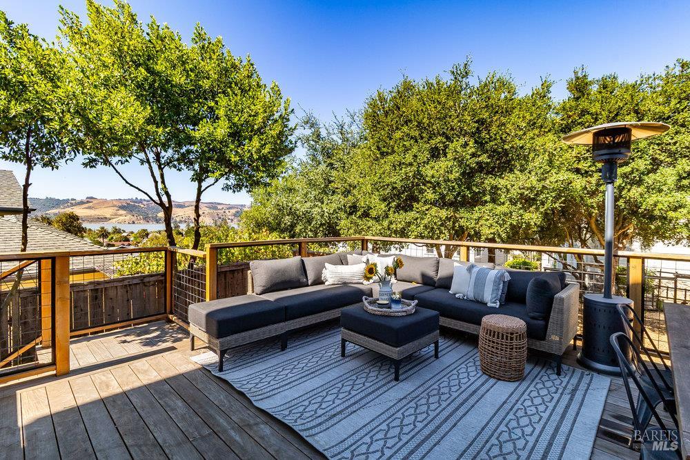 Detail Gallery Image 32 of 99 For 144 W N St, Benicia,  CA 94510 - 6 Beds | 4 Baths