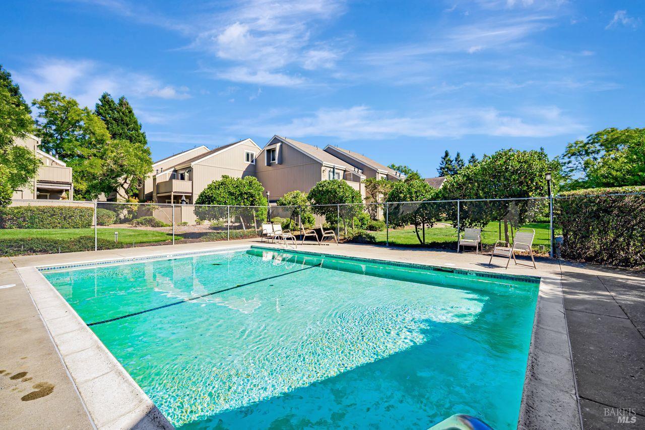 Detail Gallery Image 30 of 40 For 7767 Camino Colegio Dr, Rohnert Park,  CA 94928 - 1 Beds | 1 Baths