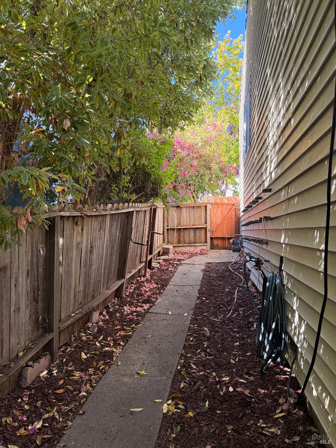 Detail Gallery Image 28 of 40 For 28 D St, Vallejo,  CA 94590 - 2 Beds | 1 Baths