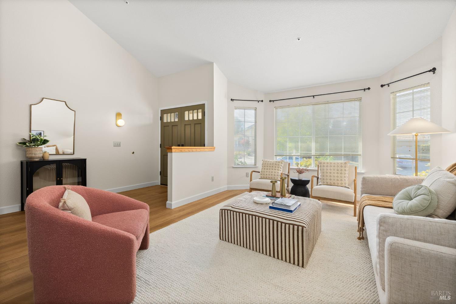 Detail Gallery Image 3 of 33 For 2579 Harvest Ln, Napa,  CA 94558 - 4 Beds | 3 Baths