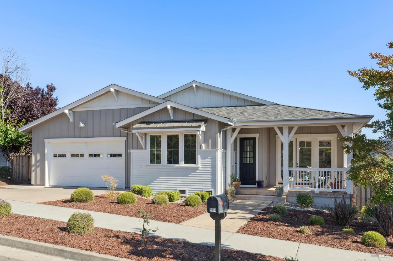 Detail Gallery Image 3 of 63 For 5980 Vista Rdgs, Santa Rosa,  CA 95409 - 5 Beds | 5 Baths