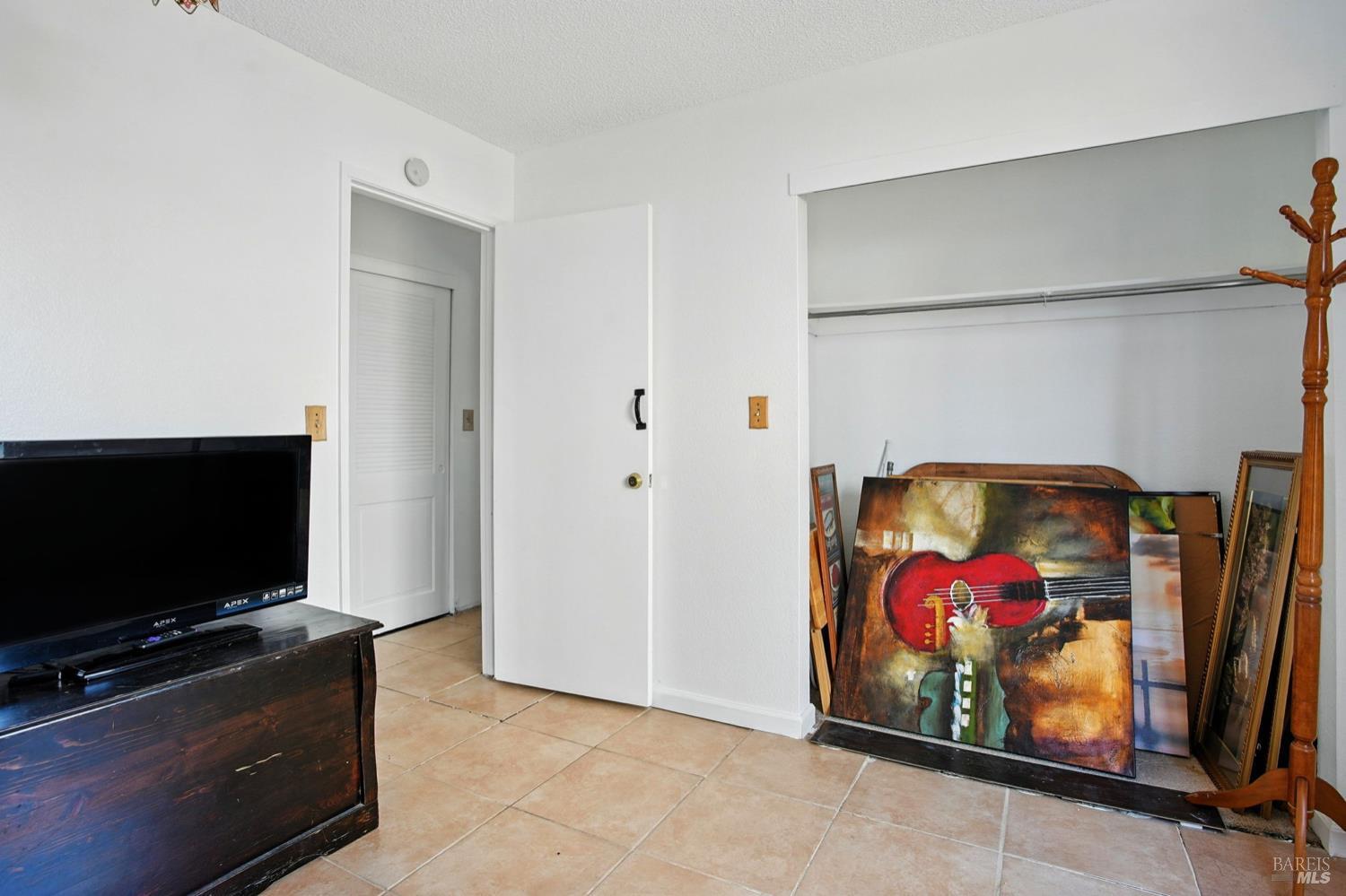 Detail Gallery Image 15 of 26 For 1843 Santa Monica St, Fairfield,  CA 94533 - 3 Beds | 2 Baths