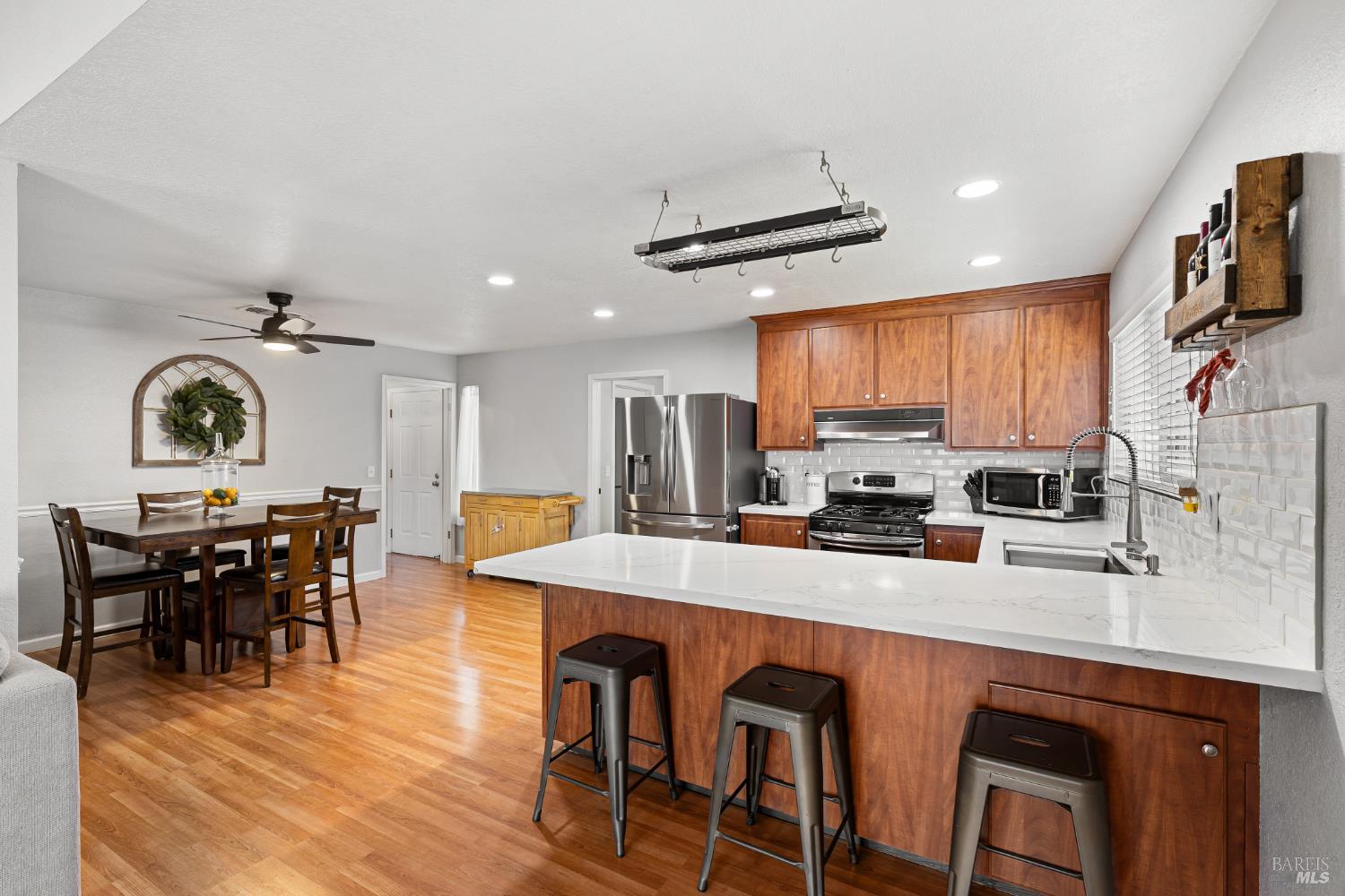 Detail Gallery Image 12 of 50 For 1504 El Morro Ln, Suisun City,  CA 94585 - 3 Beds | 2 Baths