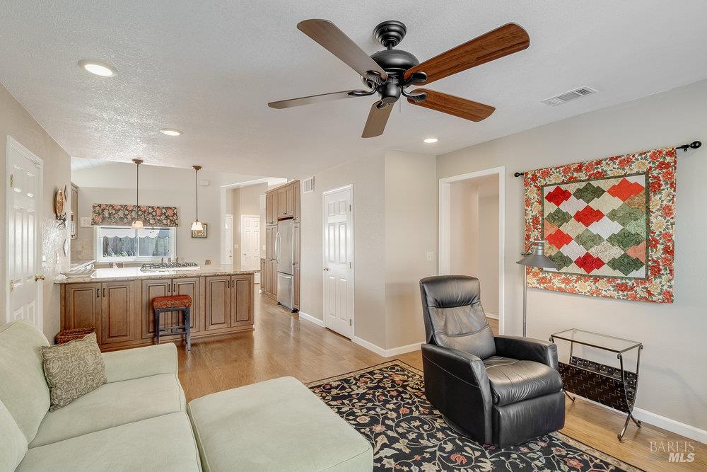 Detail Gallery Image 22 of 59 For 509 Solano Dr, Benicia,  CA 94510 - 3 Beds | 2 Baths