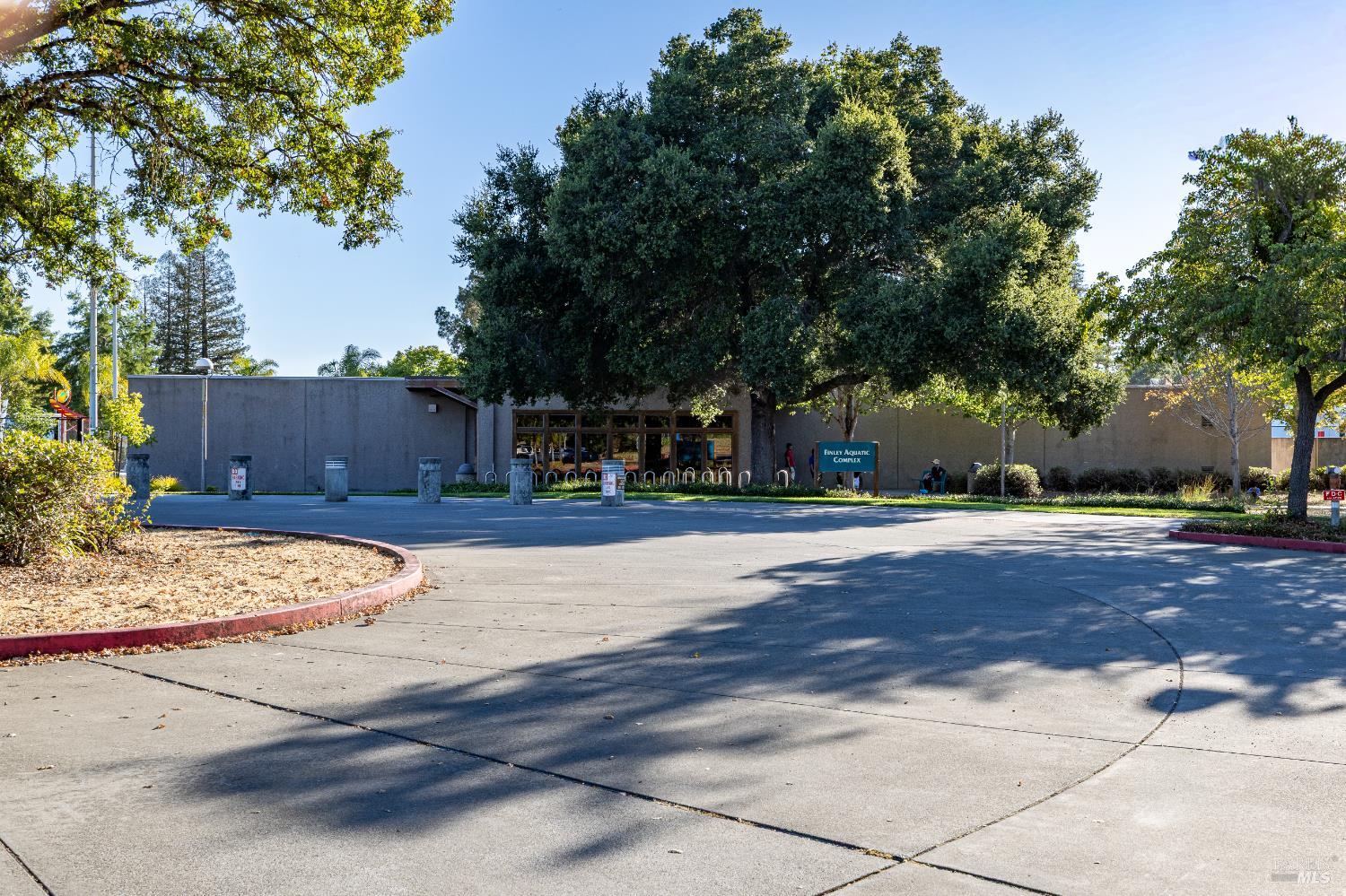 Detail Gallery Image 33 of 37 For 2484 College Park Cir, Santa Rosa,  CA 95401 - 3 Beds | 2 Baths