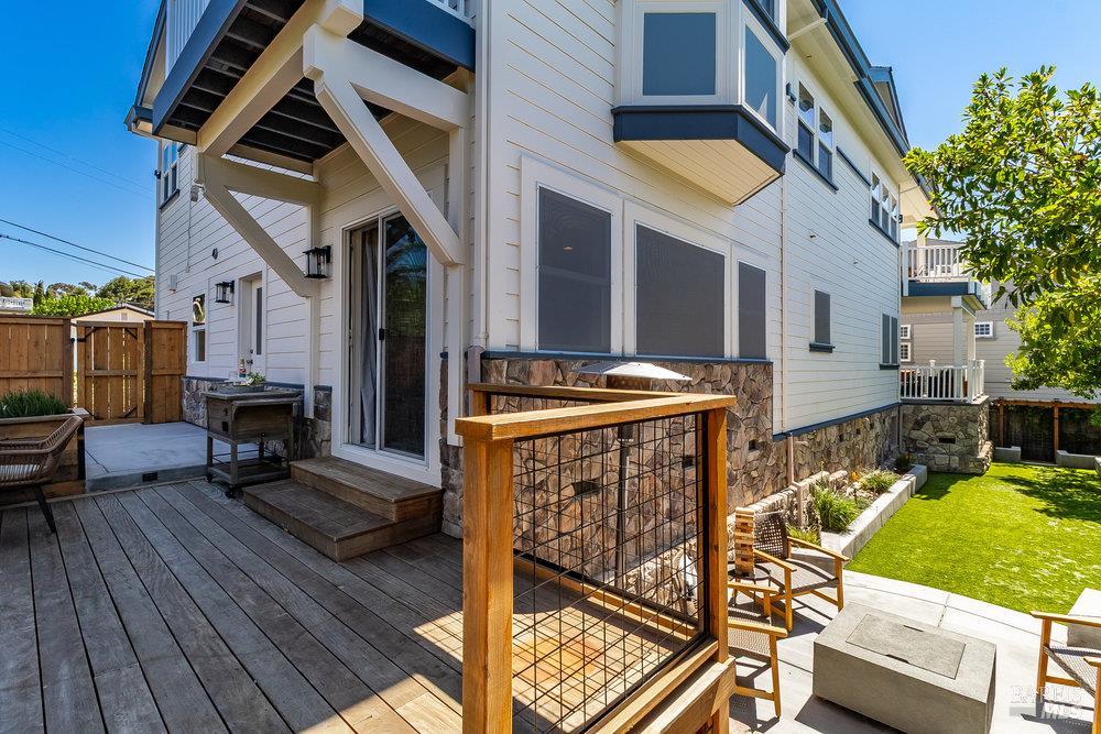 Detail Gallery Image 38 of 99 For 144 W N St, Benicia,  CA 94510 - 6 Beds | 4 Baths