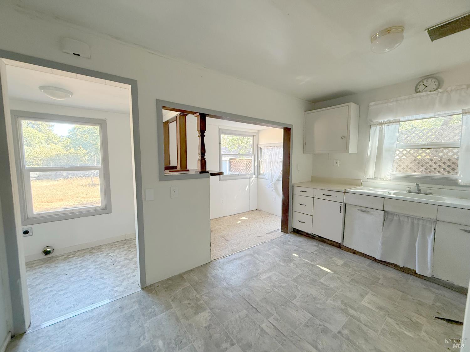 Detail Gallery Image 8 of 20 For 420 Della Ave, Willits,  CA 95490 - 2 Beds | 1 Baths