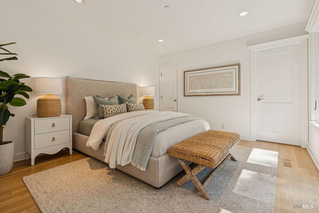 Detail Gallery Image 30 of 48 For 90 Taylor Rd, Tiburon,  CA 94920 - 5 Beds | 5/1 Baths
