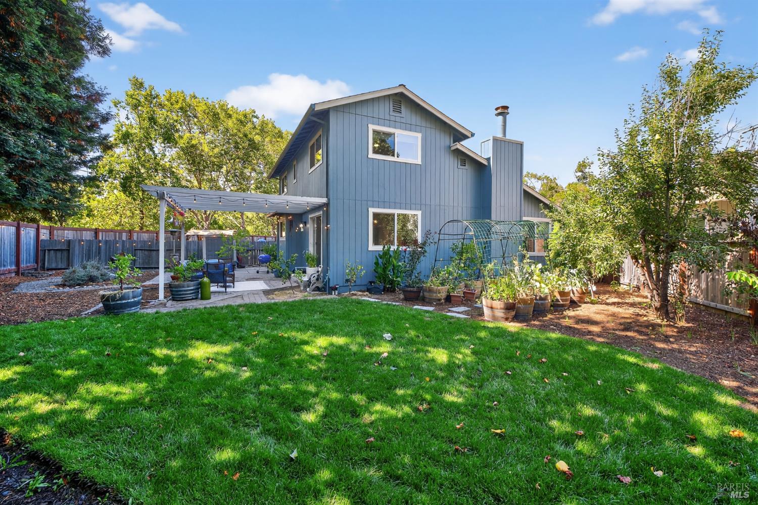 Detail Gallery Image 25 of 37 For 2484 College Park Cir, Santa Rosa,  CA 95401 - 3 Beds | 2 Baths