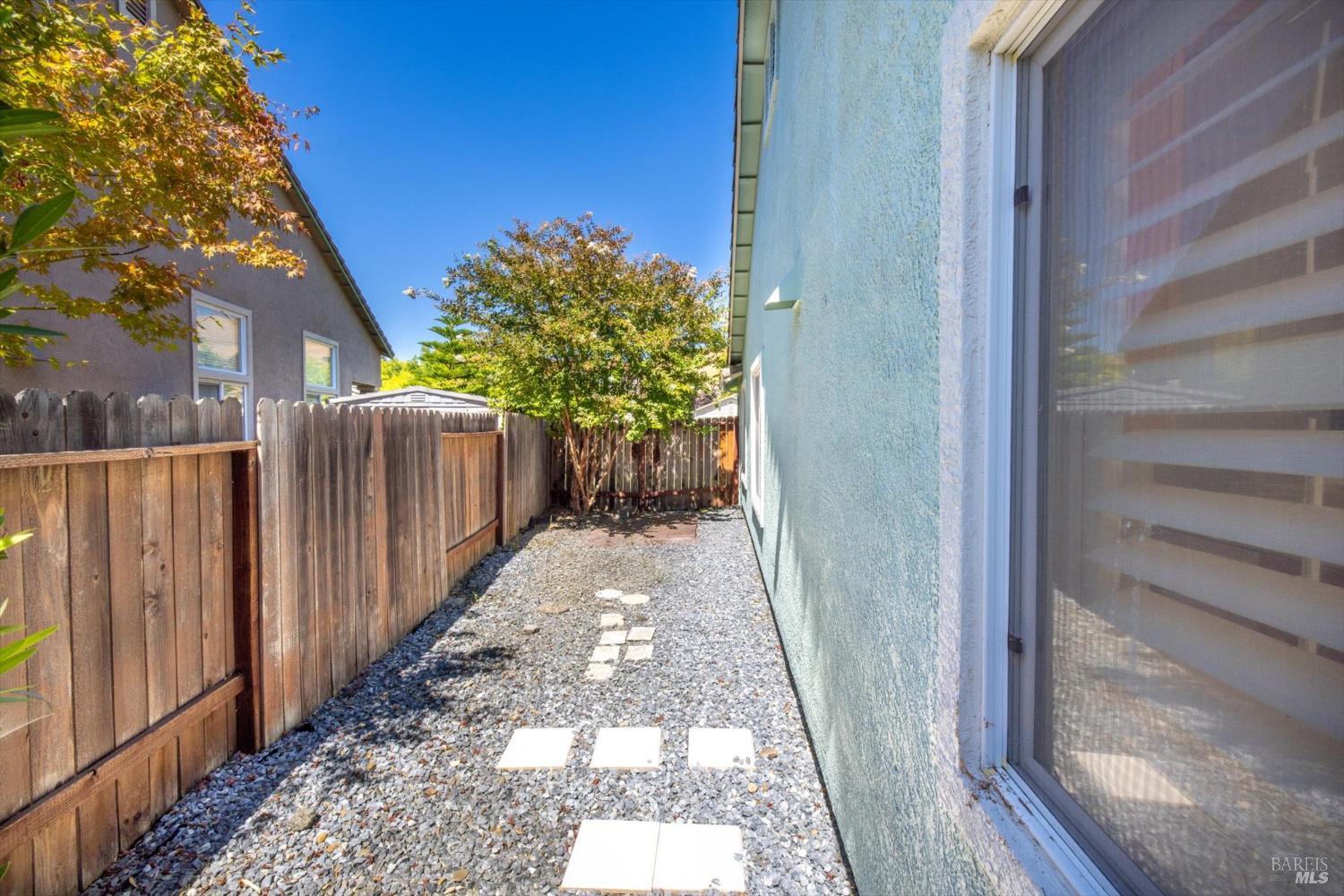 Detail Gallery Image 37 of 40 For 3283 Lagunita Cir, Fairfield,  CA 94533 - 4 Beds | 2 Baths